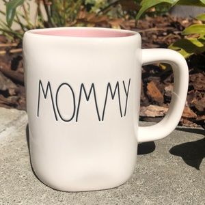 Rae Dunn MOMMY Mug